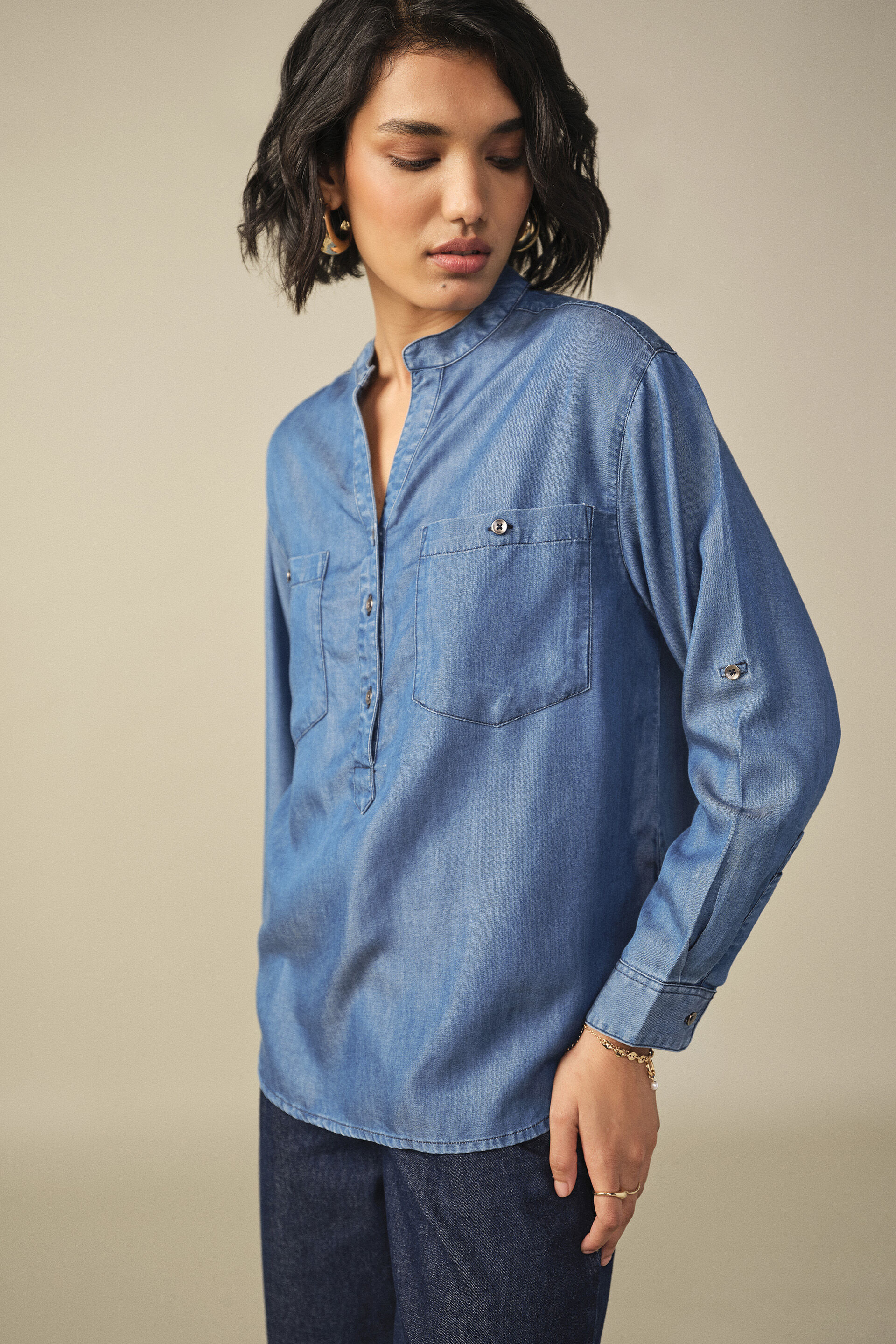 Relaxed Tencel Shirt in Light Blue, Blue, image 4